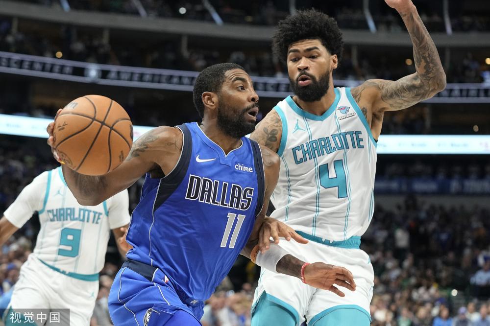 她通过灵活 她通过灵活